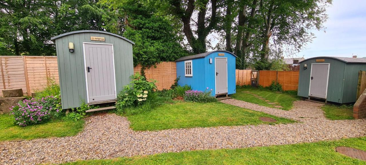 Wooler Hostel And Shepherds Huts Екстериор снимка